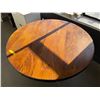 Image 2 : 48in round crank table