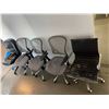 Image 2 : Group of 5 assorted office chairs