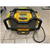 Image 1 : DeWalt radio DCR025
