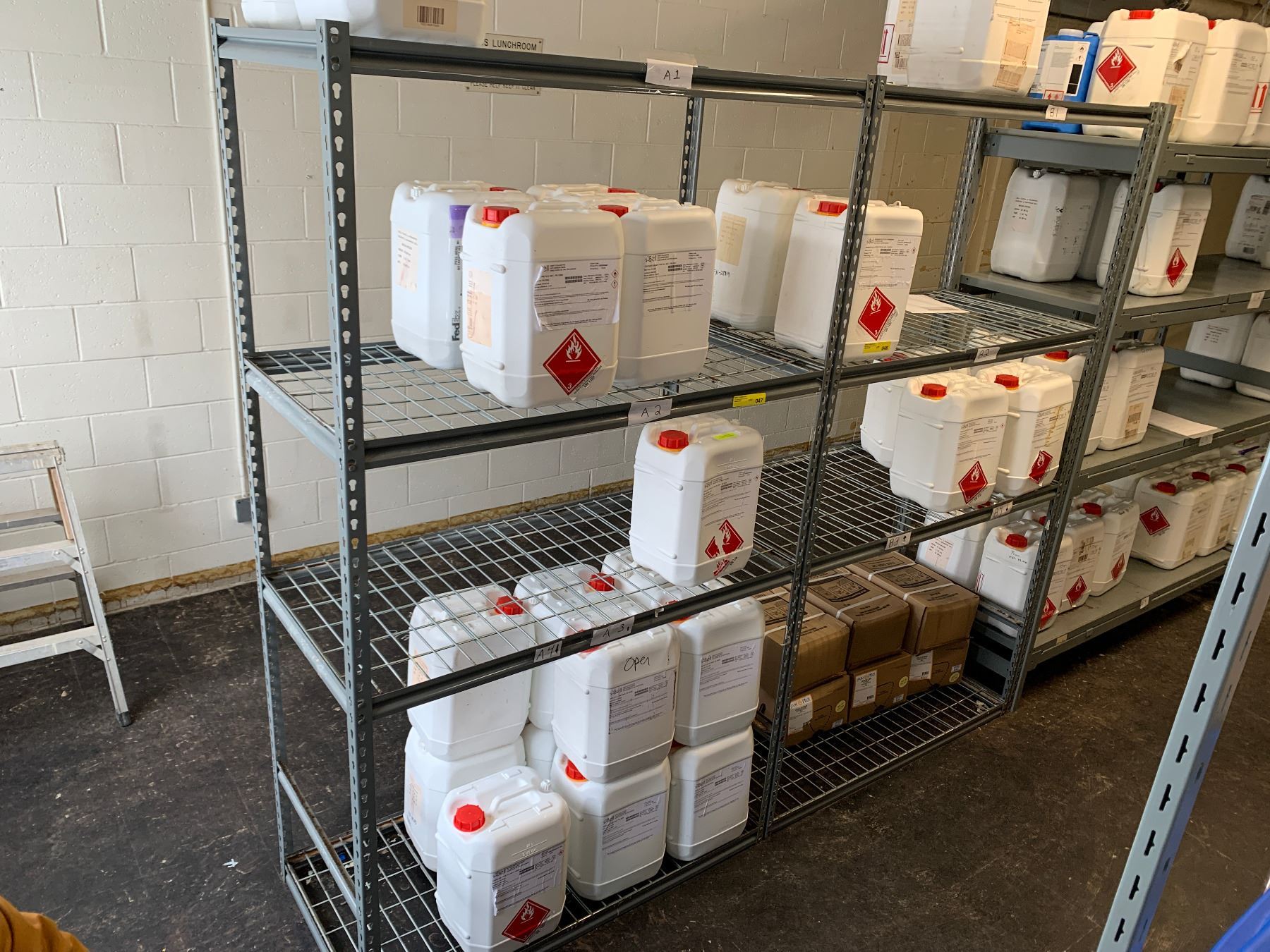 Industrial heavy-duty metal shelving rack - includes 3 uprights/ 16 ...