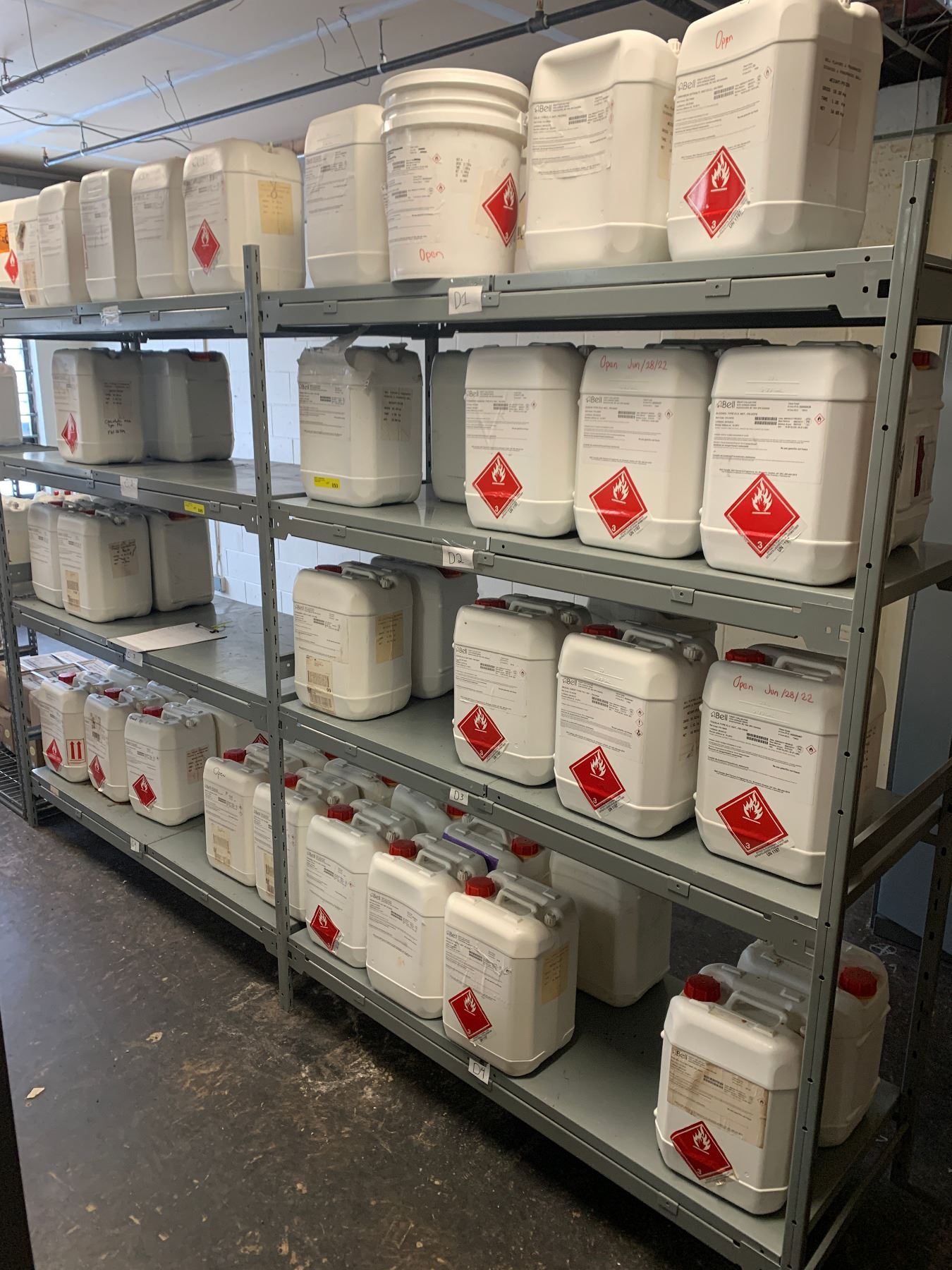 Industrial heavy-duty metal shelving rack - includes 3 uprights/ 16 ...