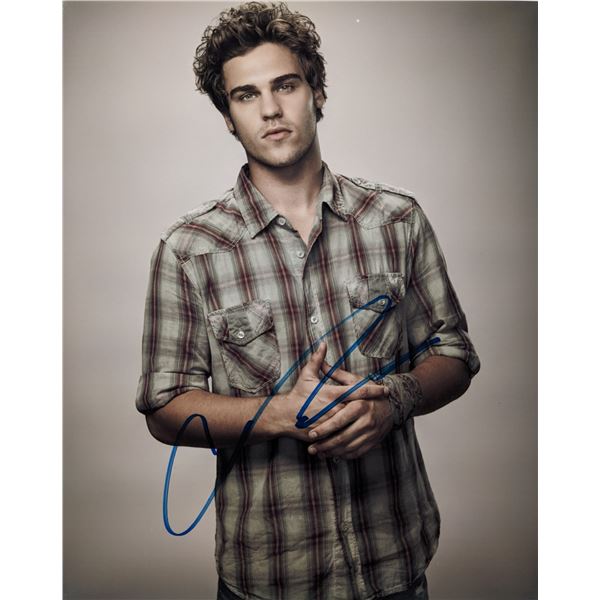 Grey Damon signed photo