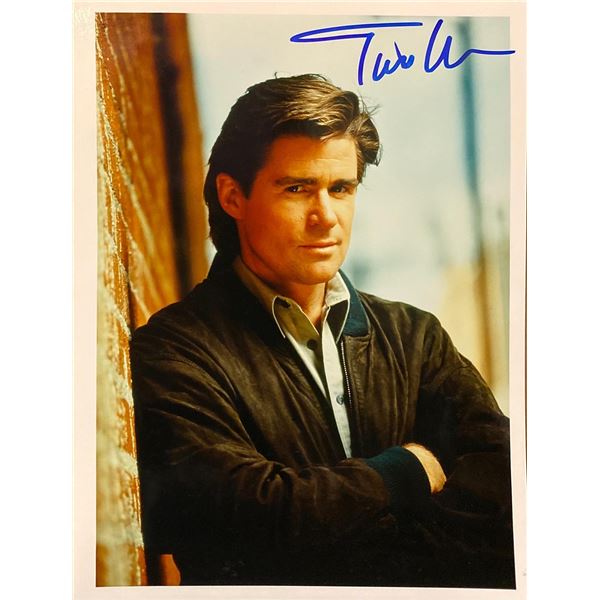 Treat Williams signed photo