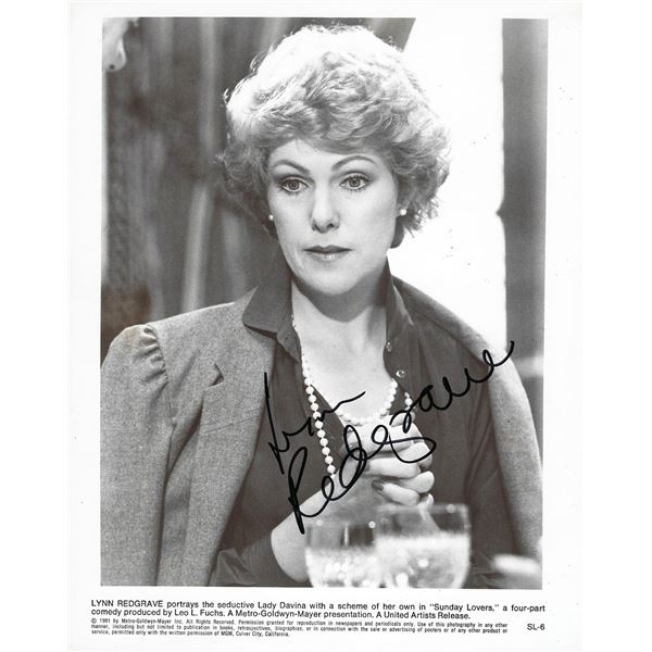 Sunday Lovers Lynn Redgrave signed photo