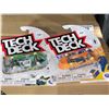 Image 2 : CASE LOT - Spin Master Tech Deck Finger Boards 24 pack