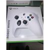 Image 1 : XBOX Wirelesss Controller Robot White