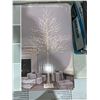 Image 2 : 7.5' LED Birch Tree w/ 512 LED Lights Indoor/Outdoor Steady on or Twinkle Mode