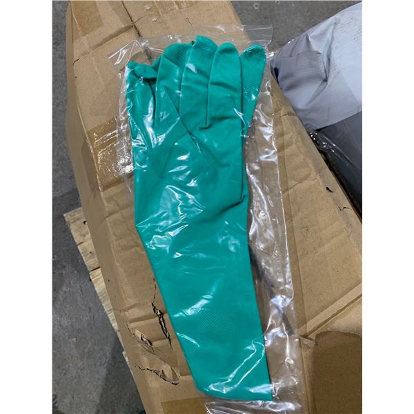 Compass Group Green Flocklined Nitrile Gloves 12 Pair - Medium