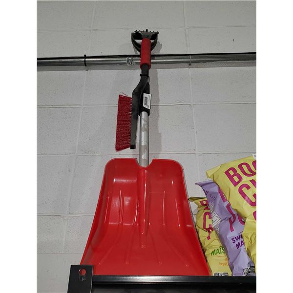 NEW Auto Snow shovel / brush Set