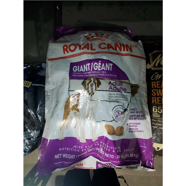 Royal Canin Giant Breed 35LBS