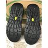 Image 4 : CHACO SIZE 7 SHOES NEW IN BOX