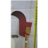 Image 2 : Bush Hook Axe