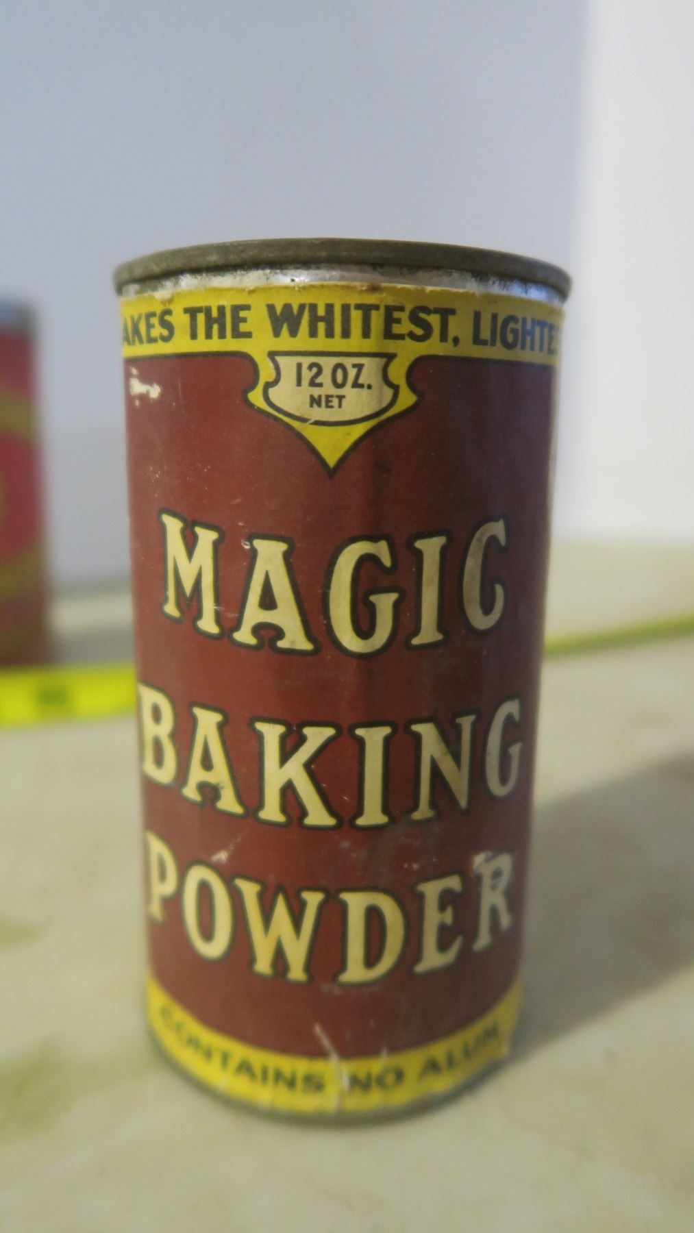 2 Vintage Baking Powder Tins Schmalz Auctions