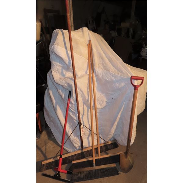 Lot of Cleaning tools (brooms, squeegee, shovel)
