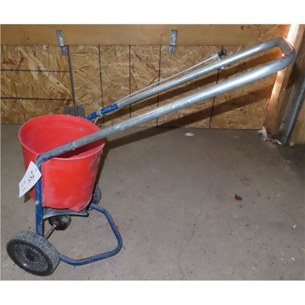 Manuel Seed/fertilizer spreader