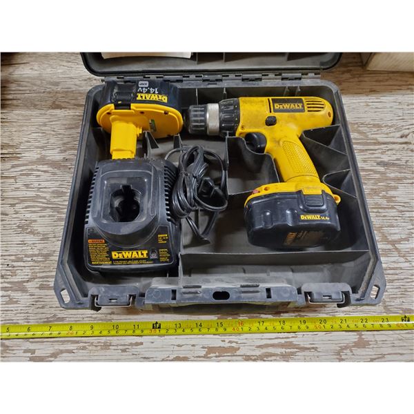 DEWALT 14.4V DRILL KIT W/ 2 BATTERIES & CHARGER