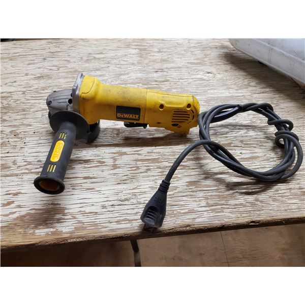 Dewalt grinder (powers on)