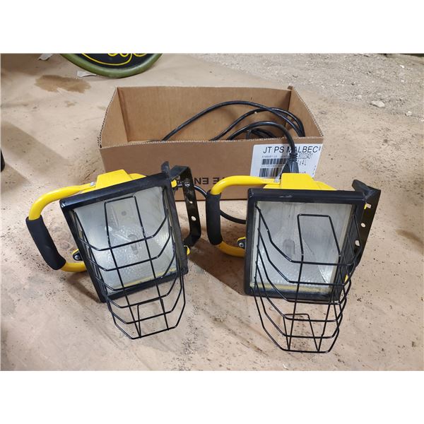 2 halogen work lights (no stands)