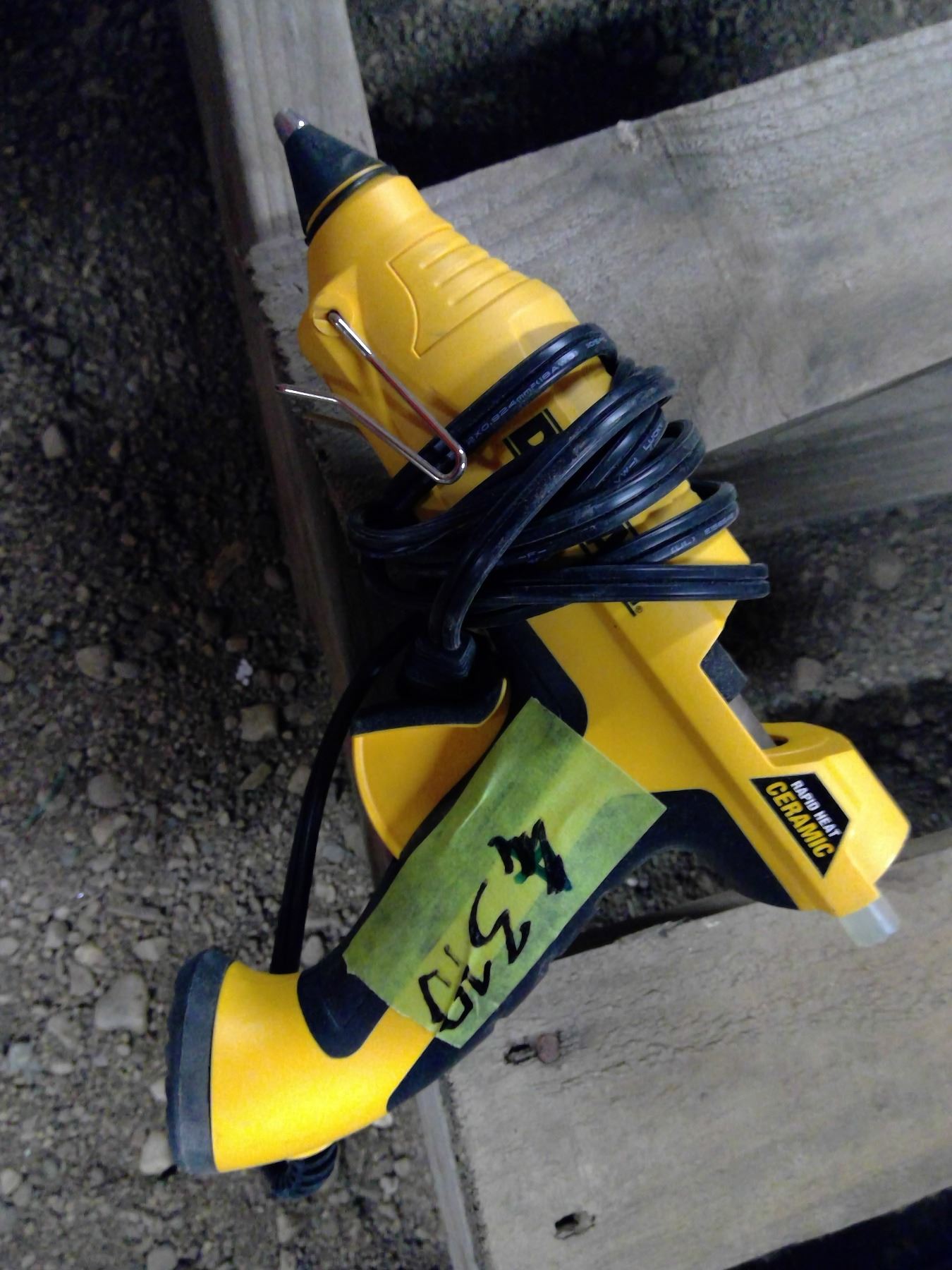 Dewalt glue gun Schmalz Auctions
