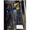 Image 2 : 16 " chainsaw bar and 4 chains, 3 keyhole saws, 14" Disston back saw, 20" gault meat saw, 24" crossc