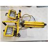 Image 1 : 2 LIGHT HALOGEN WORK LAMP