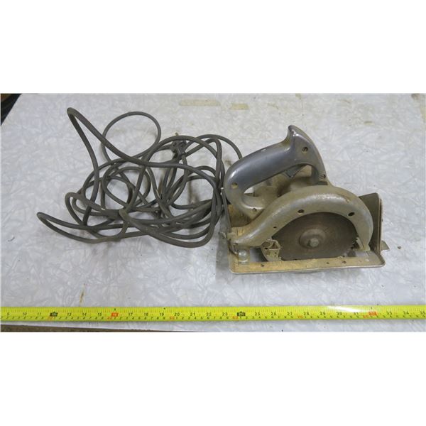 6" Black & Decker Circular Saw