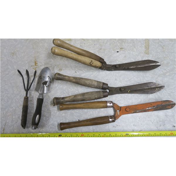 3 Garden Shears, Trowel and Garden Rake
