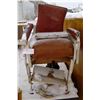 Image 2 : Vintage barber chair ( parts)