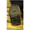 Image 5 : Tote of welding helmets (5)