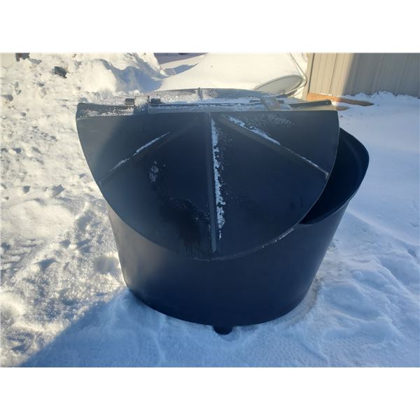 COMMERCIAL GARBAGE CAN