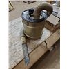 Image 2 : OLD EATONS SHOP VAC (WORKS)