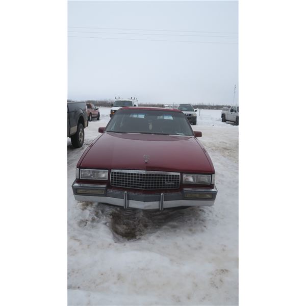 1989 Cadillac Fleetwood 4 door has keys, needs brakes, VIN 1G6CB5151K4309814