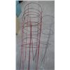 Image 3 : Assorted Tomato Cages