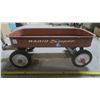 Image 2 : Vintage Red Wagon