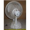Image 2 : Lasko optional Oscillating 3 speed fan (working condition)