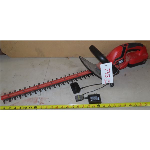 Black & Decker Hedge Trimmer (21" trimmer)