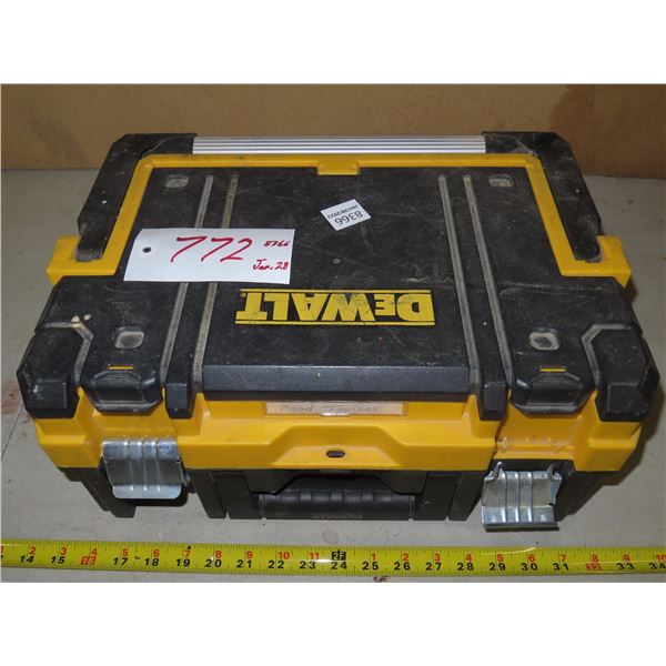 2 Bostitch Brad Nailer + toolbox and brad nails (Model: SB-2IN1, Model; FN1664)