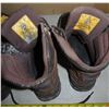 Image 3 : 2 pairs of  Cat steel toe work boots (size: 10 1/2)