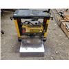 Image 1 : dewalt dw733 thickness planer