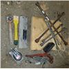 Image 1 : lot of tools - chain tightener, painting, speed wrenches, wheeled dolly