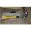 Image 3 : lot of tools - chain tightener, painting, speed wrenches, wheeled dolly