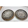 Image 5 : 2 pairs of assorted hubcaps
