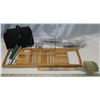 Image 1 : Lot of Cleaning items + Wooden Butlers Shower storage tray + lunchbag