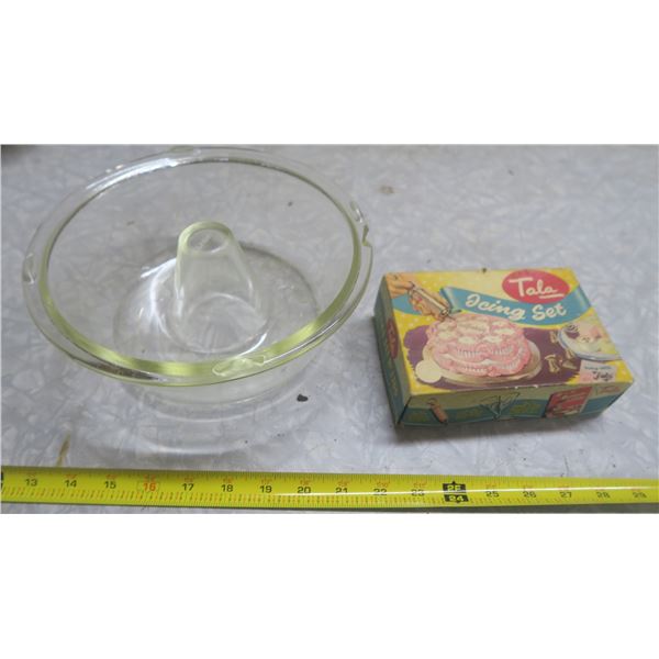 vintage icing set and cake pan