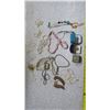 Image 1 : lot of assorted costume jewelry