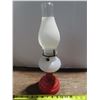 Image 2 : Red & White oil lamp with chimney