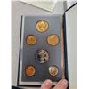Image 3 : 1990 Specimen Set only   76,611 Minted brilliant relief is struck on a brilliant field   look closel