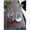 Image 1 : 2 oil lamps