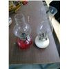 Image 2 : 2 oil lamps