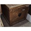 Image 4 : 1950's Canadian Medical supplies in wooden crate - Full crate, Medium burn dressings - 20"H x 21"W x